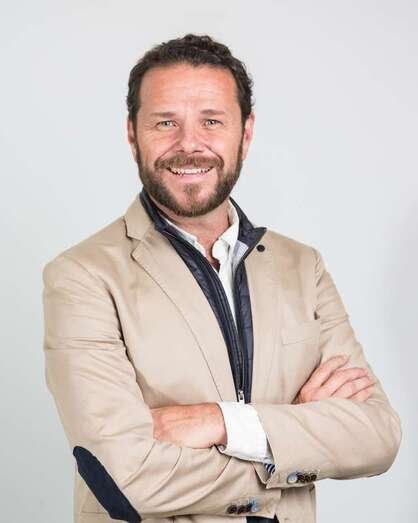 Heriberto Dávila — Director